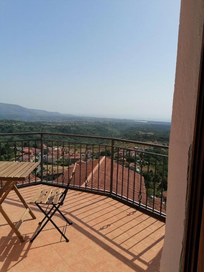 La Rocca Dei Borboni Bed & Breakfast Santa Domenica Talao Екстериор снимка